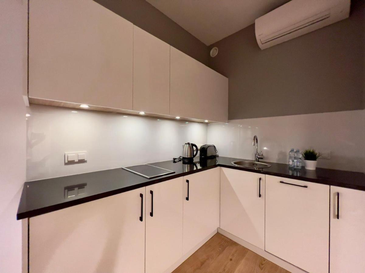 K22 Slawinska 503 Sun-City Apart Warsaw Luaran gambar